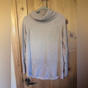 Cozy Cream Turtleneck Sweater Size Medium